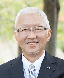 会長　磯 彰格（いそ あきただ）